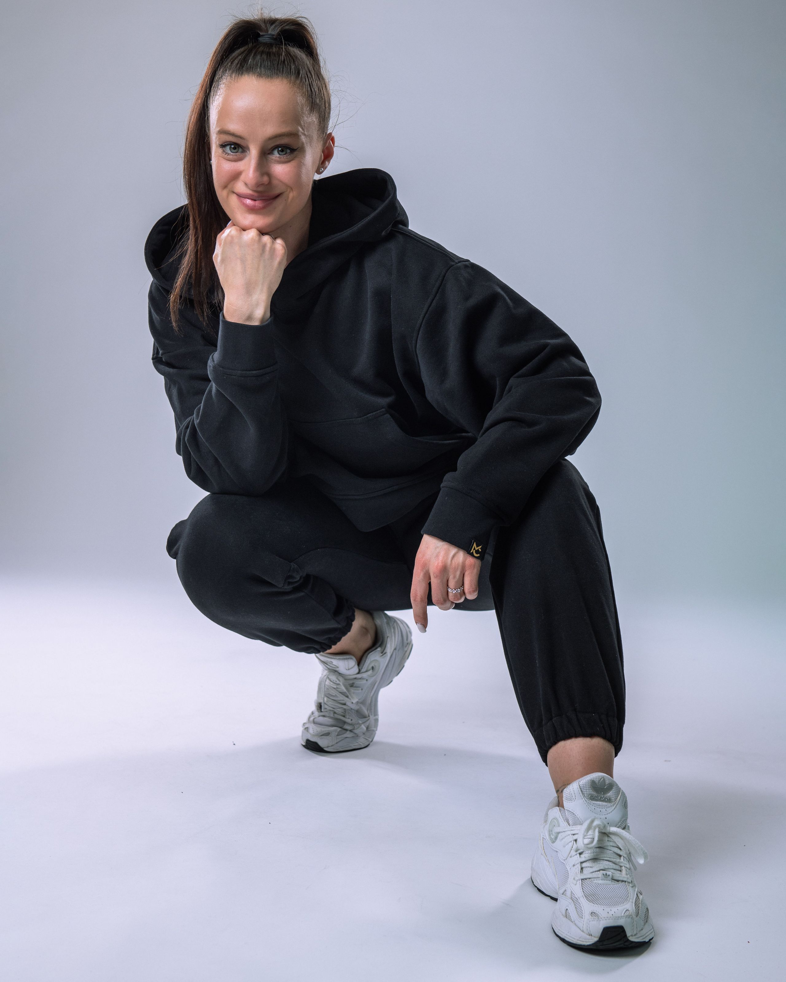 Dámská mikina oversize s kapucí černá M-3