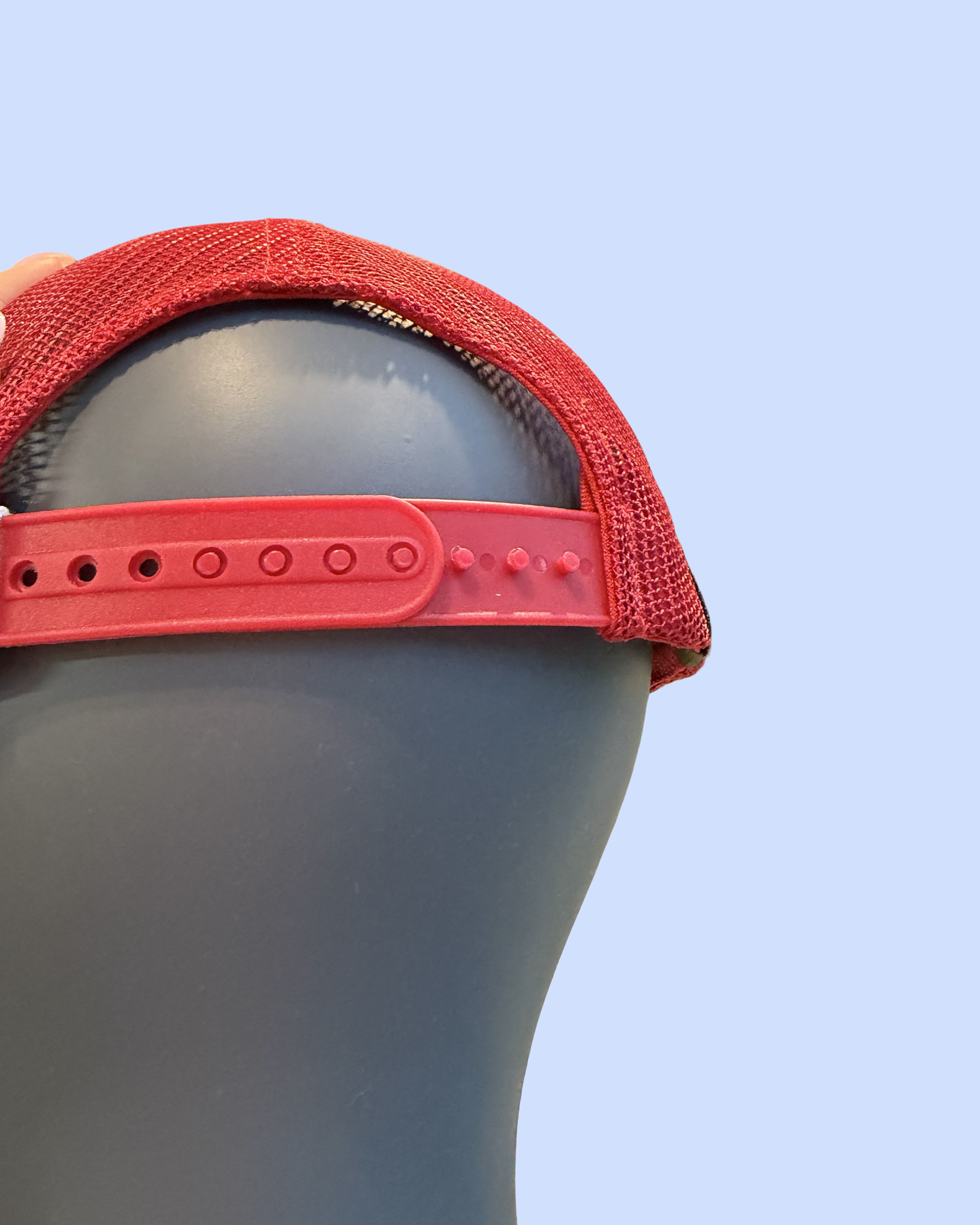 Kšiltovka Color Limited červená-1
