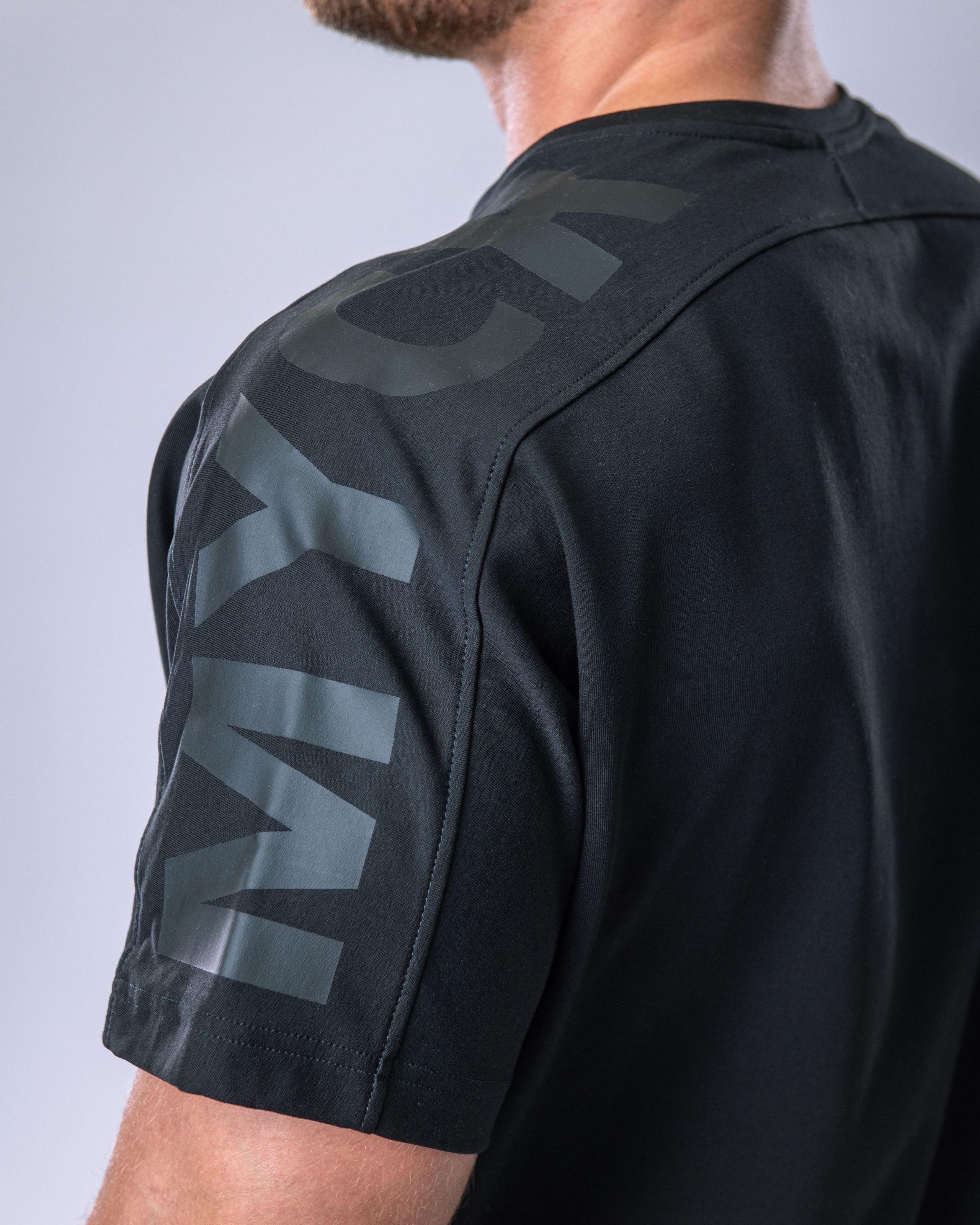 Pánské tričko oversize s velkým potiskem černé M-2