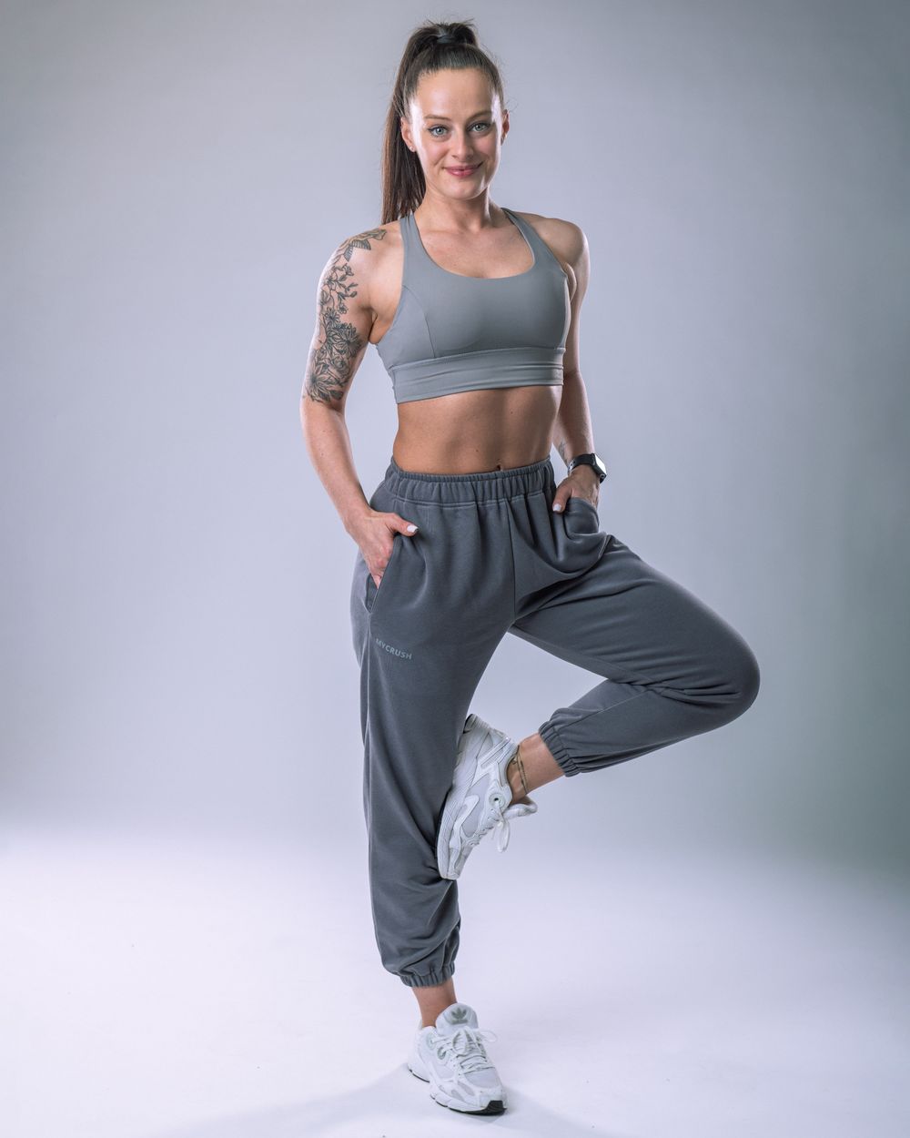 Sportovní podprsenka šedá XS