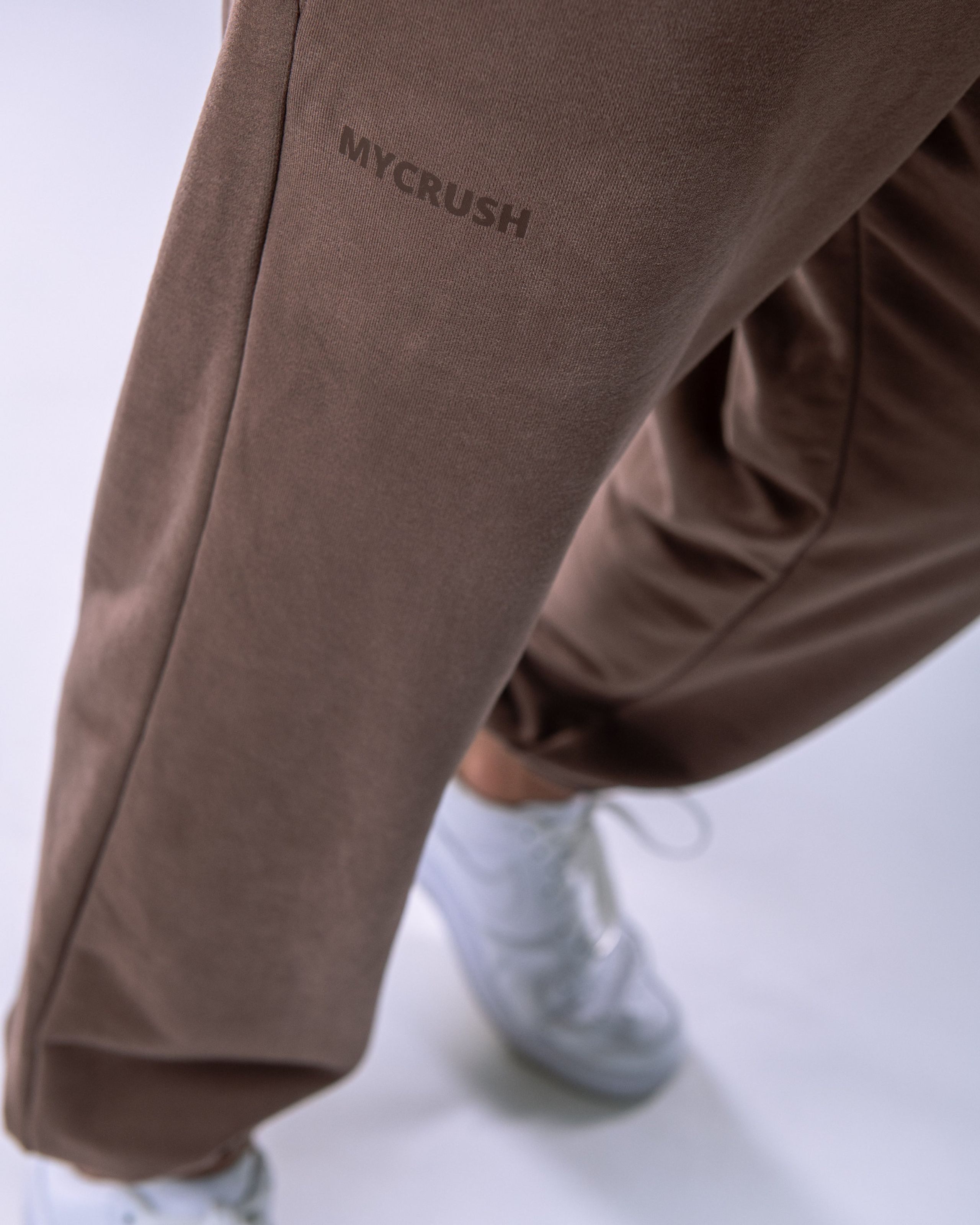 Unisex tepláky regular hnědé S-6